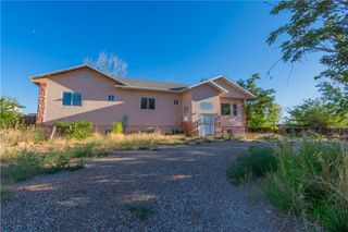 245 W Warren Avenue, Colorado City, AZ 86021