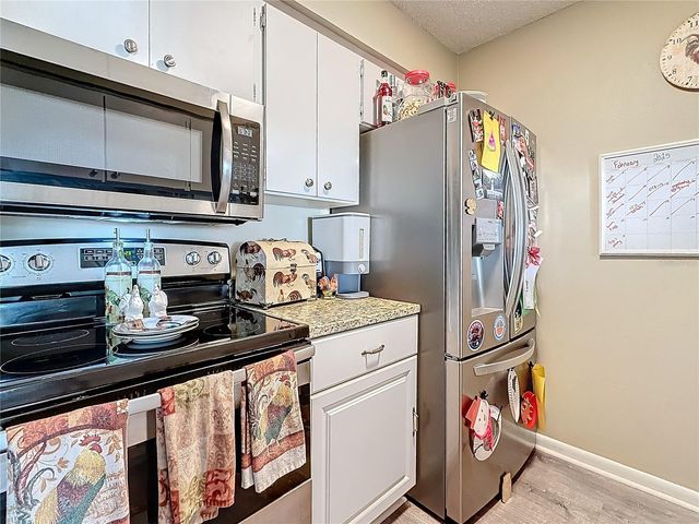 6128 OAK CLUSTER CIRCLE, Tampa, FL 33634
