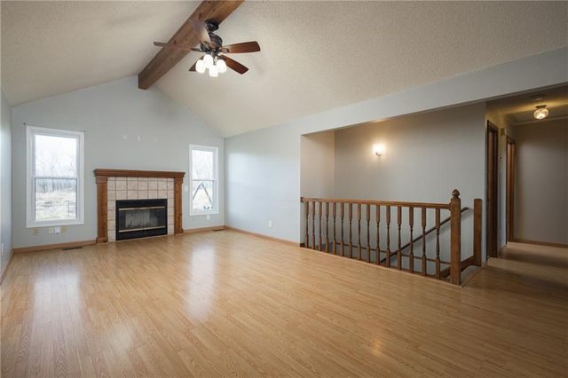 817 Stone Brook Drive, Grain Valley, MO 64029