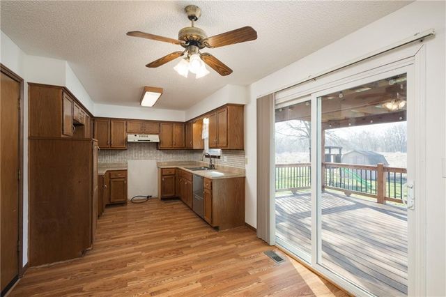 817 Stone Brook Drive, Grain Valley, MO 64029