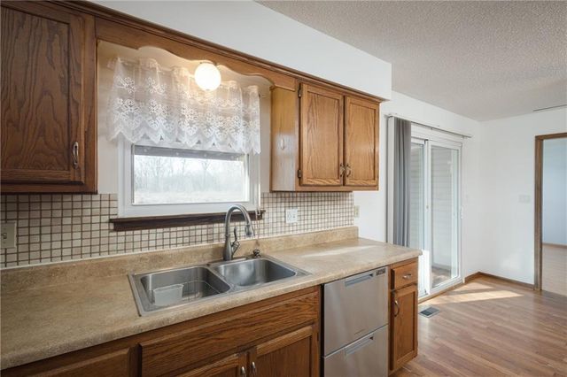 817 Stone Brook Drive, Grain Valley, MO 64029