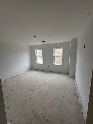 247 Braley Hill Rd, Rochester, MA 02770