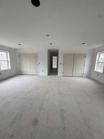 247 Braley Hill Rd, Rochester, MA 02770