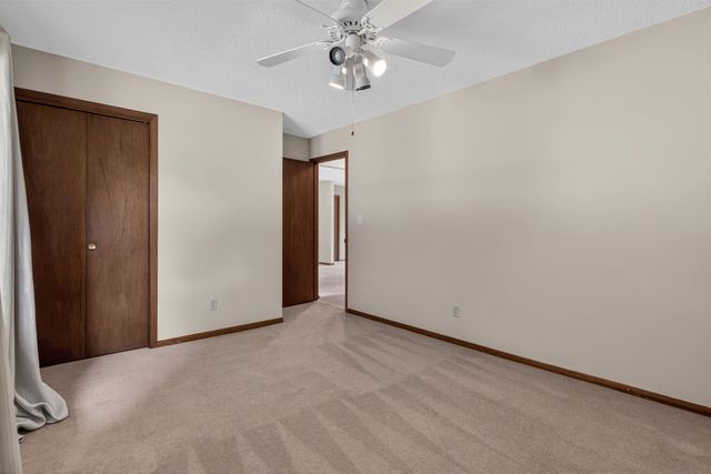 741 Wildwood Road, Waterloo, IA 50701