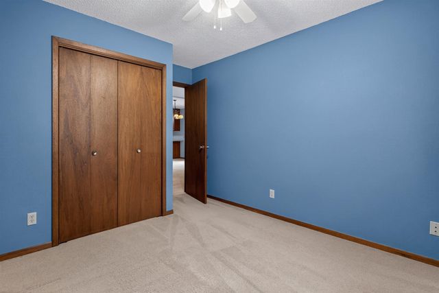 741 Wildwood Road, Waterloo, IA 50701