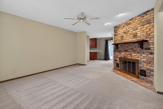 741 Wildwood Road, Waterloo, IA 50701