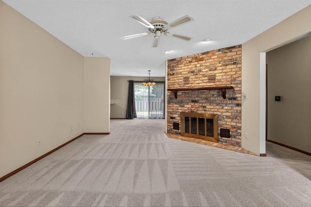 741 Wildwood Road, Waterloo, IA 50701