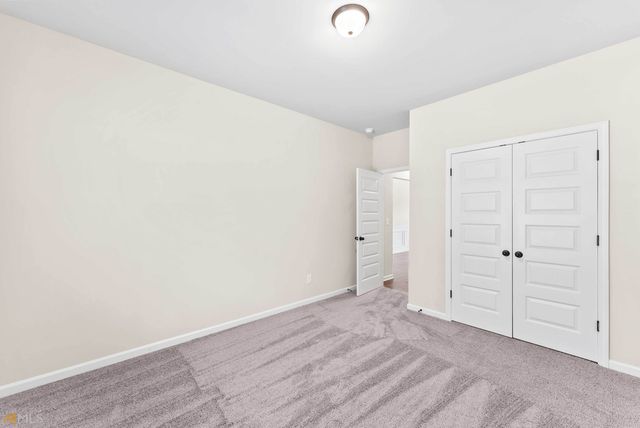 755 Lakehaven Lane, Loganville, GA 30052