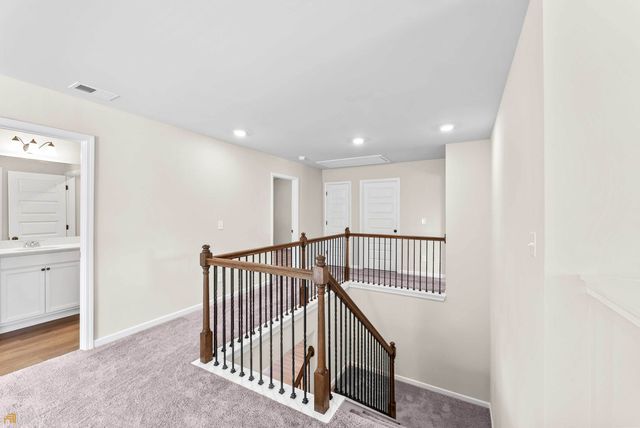 755 Lakehaven Lane, Loganville, GA 30052