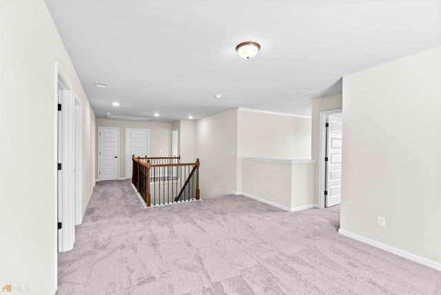 755 Lakehaven Lane, Loganville, GA 30052