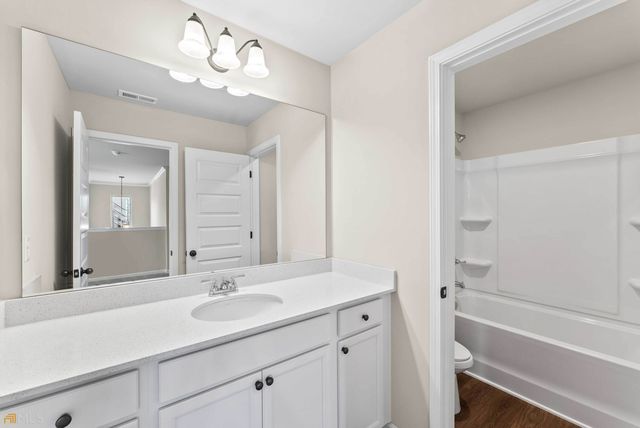 755 Lakehaven Lane, Loganville, GA 30052