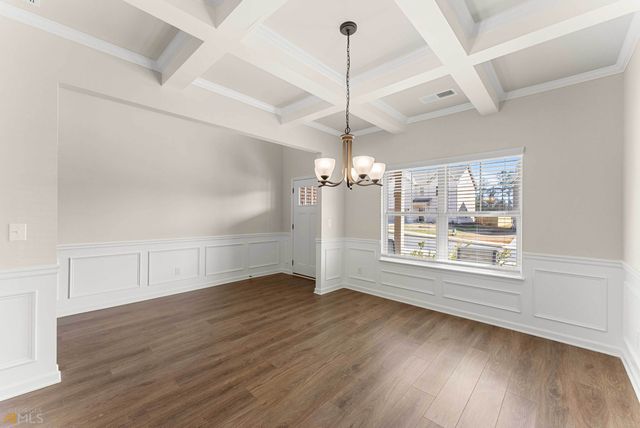 755 Lakehaven Lane, Loganville, GA 30052