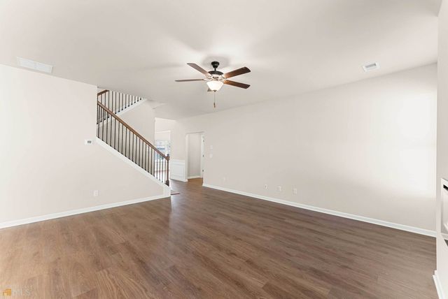 755 Lakehaven Lane, Loganville, GA 30052