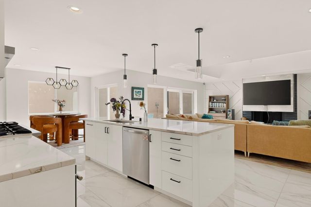 8804 Natalie Avenue NE, Albuquerque, NM 87111