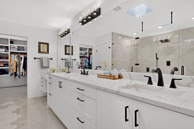 8804 Natalie Avenue NE, Albuquerque, NM 87111