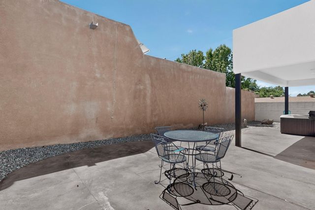 8804 Natalie Avenue NE, Albuquerque, NM 87111