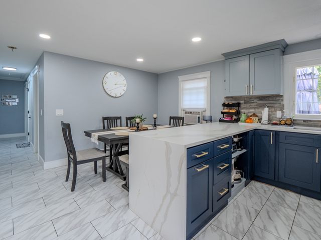 60 Judy Dr, Leominster, MA 01453