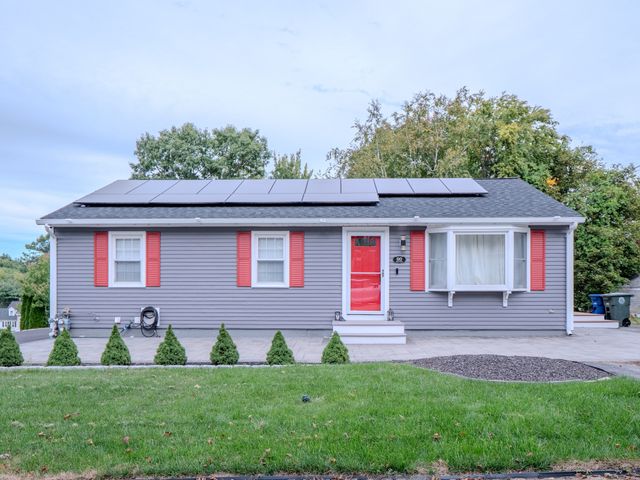 60 Judy Dr, Leominster, MA 01453