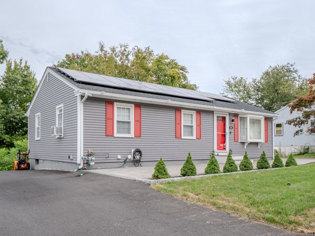 60 Judy Dr, Leominster, MA 01453