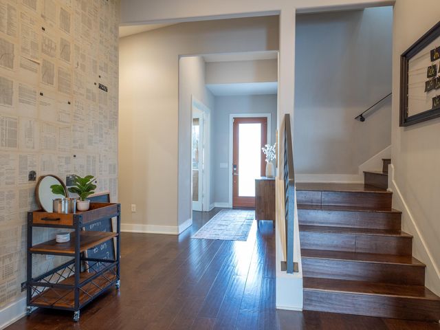 2113 Glendale PL, Austin, TX 78704