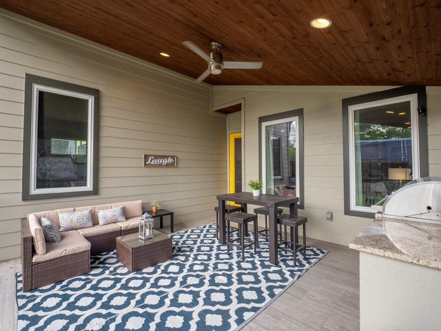 2113 Glendale PL, Austin, TX 78704