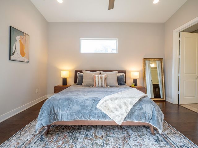 2113 Glendale PL, Austin, TX 78704