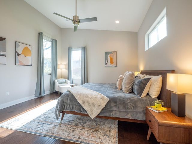 2113 Glendale PL, Austin, TX 78704