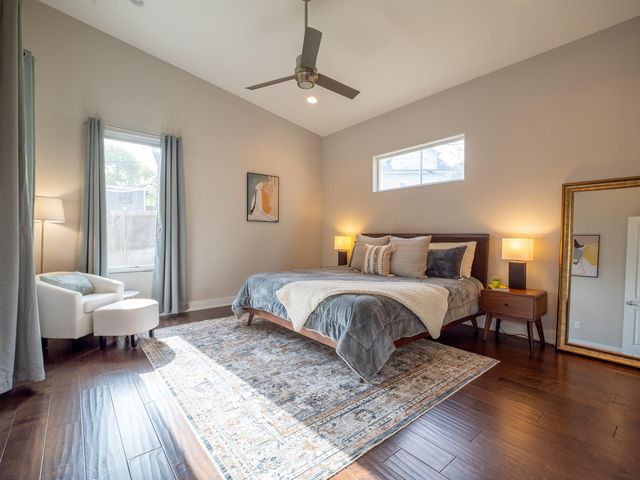 2113 Glendale PL, Austin, TX 78704