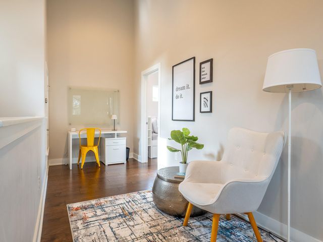 2113 Glendale PL, Austin, TX 78704