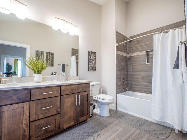 2113 Glendale PL, Austin, TX 78704