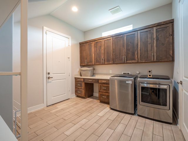 2113 Glendale PL, Austin, TX 78704