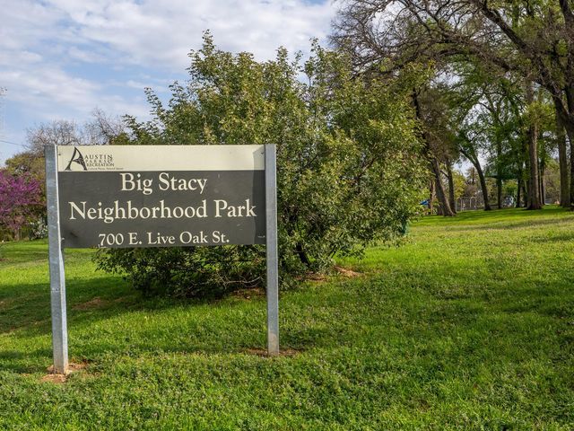 2113 Glendale PL, Austin, TX 78704