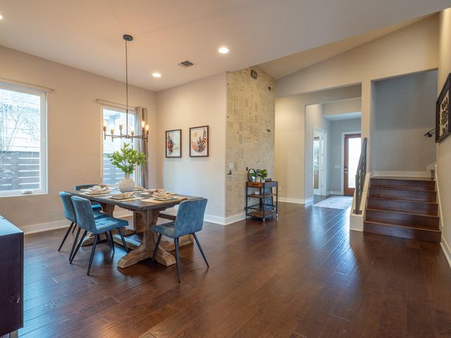 2113 Glendale PL, Austin, TX 78704