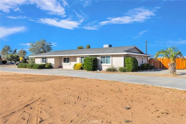 21330 Ramona, Apple Valley, CA 92307