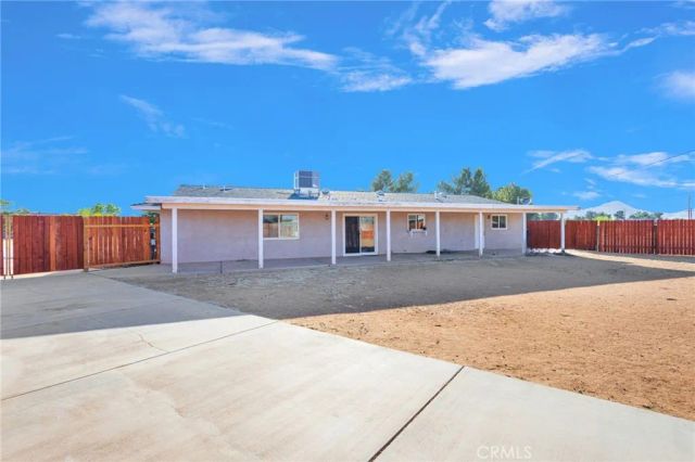 21330 Ramona, Apple Valley, CA 92307