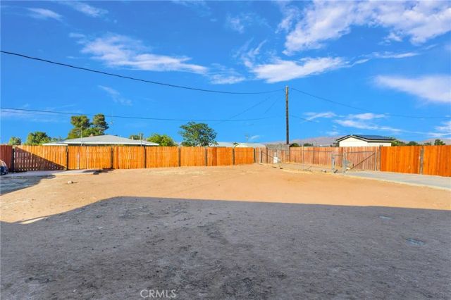 21330 Ramona, Apple Valley, CA 92307