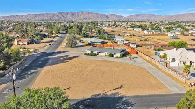 21330 Ramona, Apple Valley, CA 92307