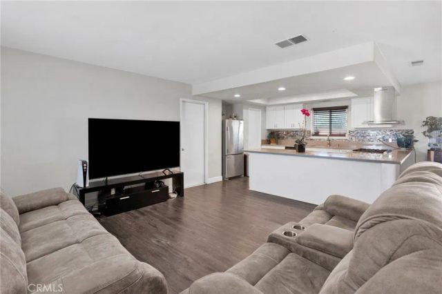 21330 Ramona, Apple Valley, CA 92307