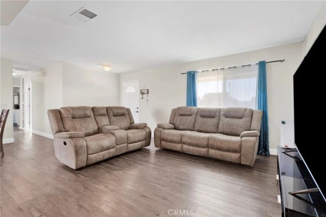 21330 Ramona, Apple Valley, CA 92307