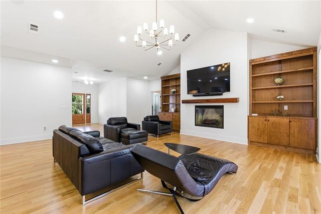 4275 Haynes Circle SW, Snellville, GA 30039
