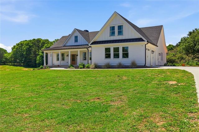 4275 Haynes Circle SW, Snellville, GA 30039