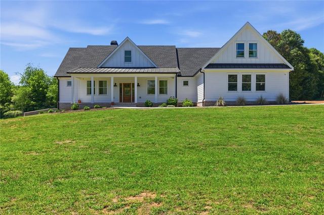 4275 Haynes Circle SW, Snellville, GA 30039