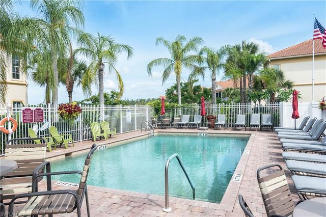 7878 Clemson ST 101, Naples, FL 34104