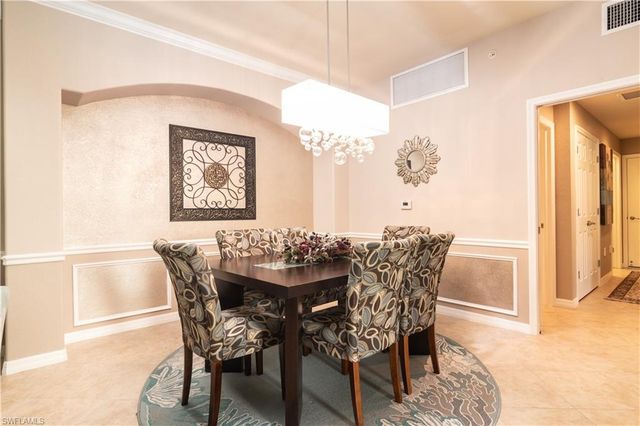 7878 Clemson ST 101, Naples, FL 34104