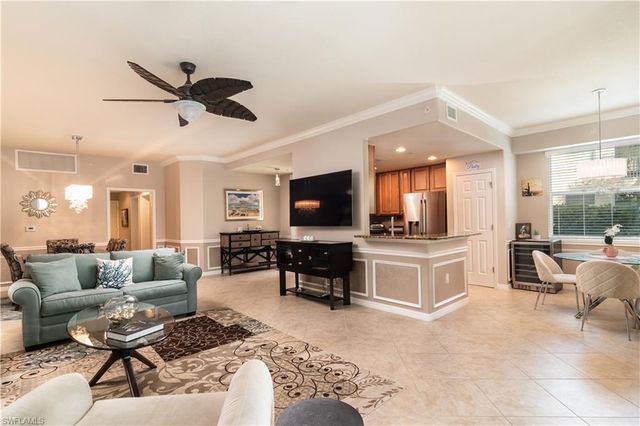 7878 Clemson ST 101, Naples, FL 34104