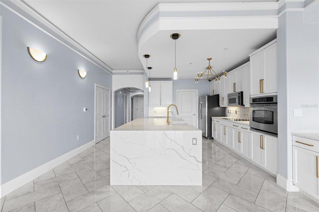 509 W BAY STREET 305, Tampa, FL 33606