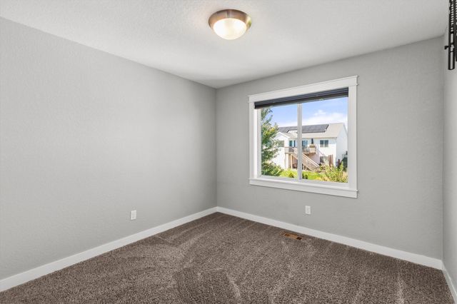 1419 Green Hills Drive, Norwalk, IA 50211