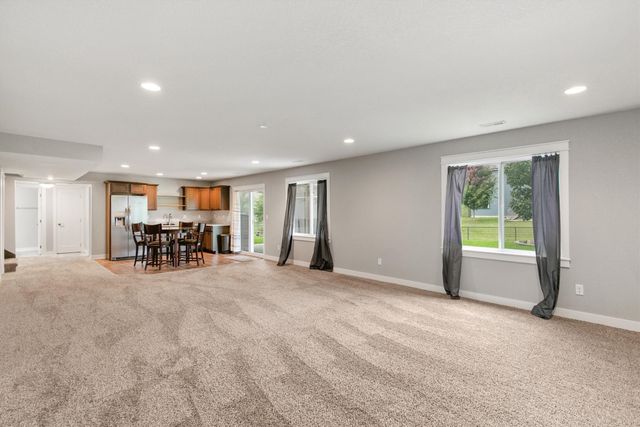 1419 Green Hills Drive, Norwalk, IA 50211