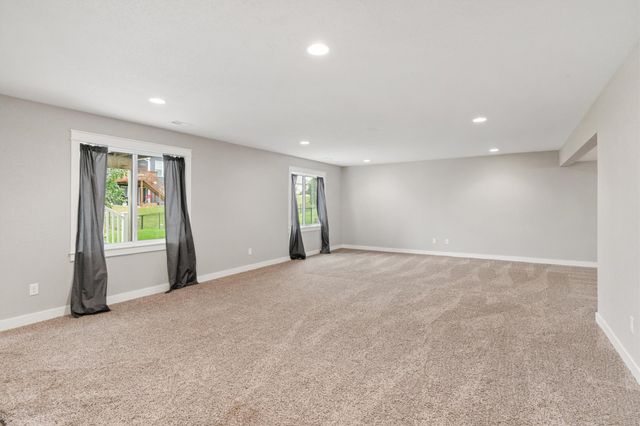 1419 Green Hills Drive, Norwalk, IA 50211