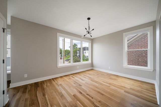 1031 14th Ave, S, Nashville, TN 37212